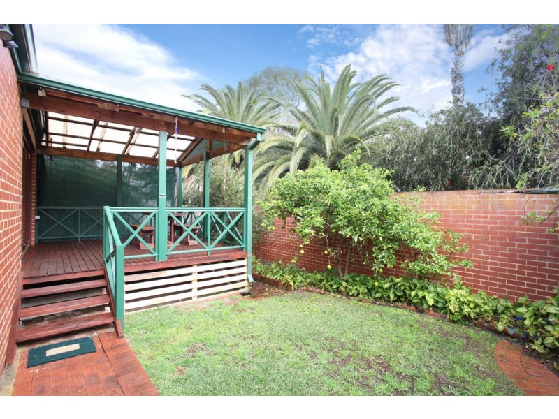 16 Vista Street, Kensington WA 6151