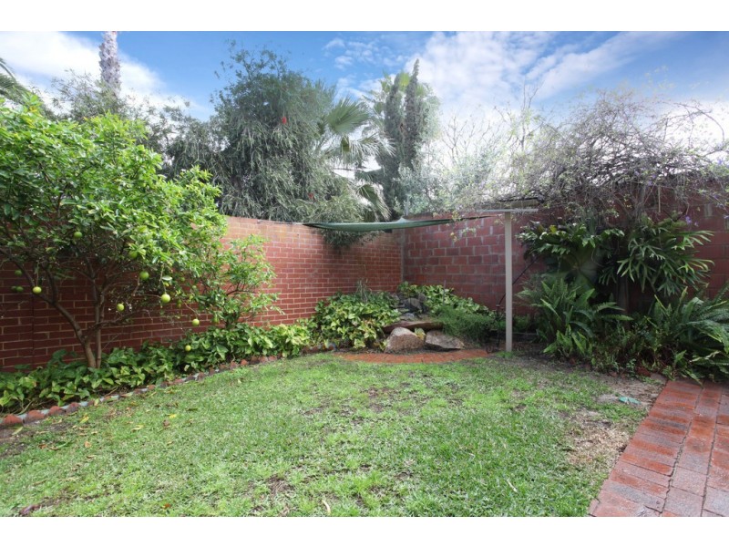 16 Vista Street, Kensington WA 6151