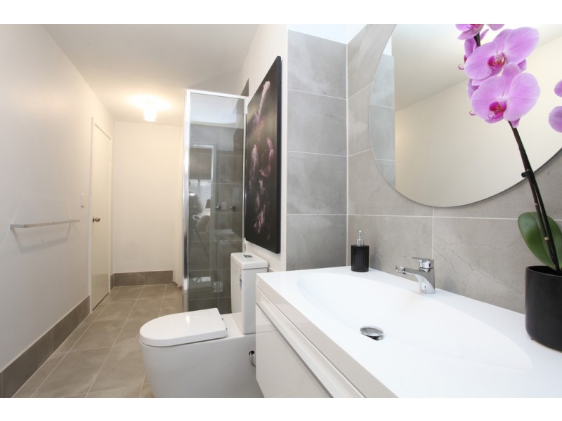 19W/107 Washington Street, Victoria Park WA 6100