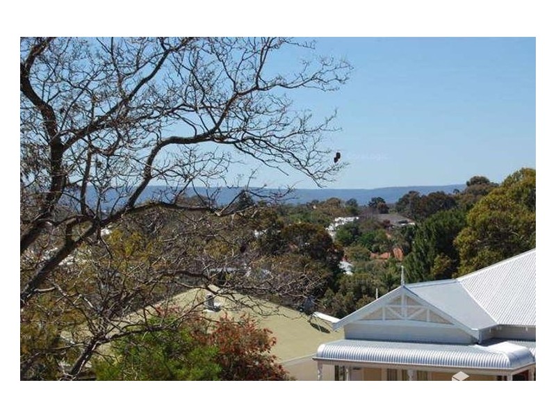 105 Canterbury Terrace, East Victoria Park WA 6101