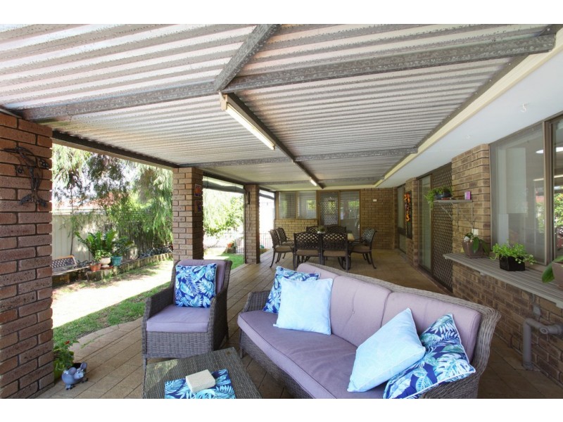 27 Iandra Loop, Willetton WA 6155