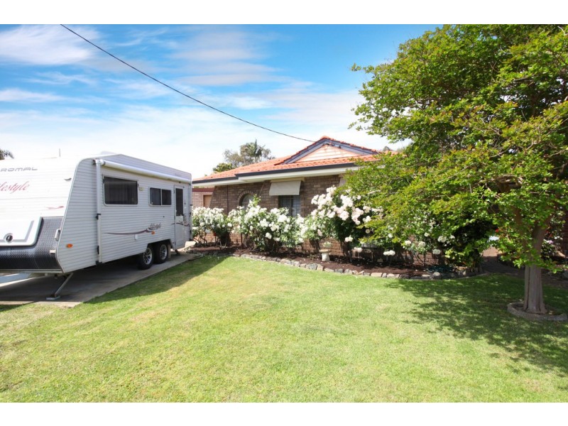 27 Iandra Loop, Willetton WA 6155