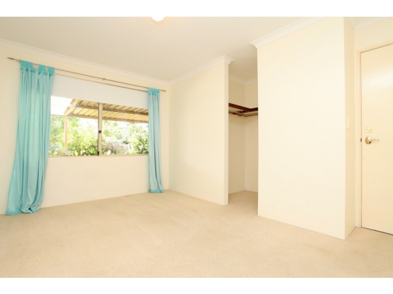 52 Pitt Street, St James WA 6102