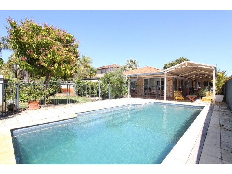 52 Pitt Street, St James WA 6102