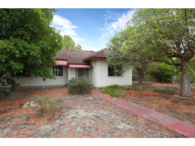 396 Berwick Street, St James WA 6102