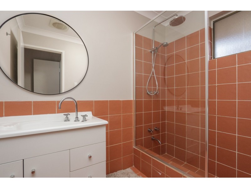 40A Elvington Way, Thornlie WA 6108
