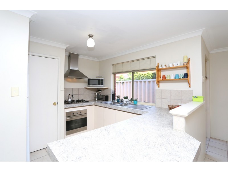 82 Upton Street, St James WA 6102