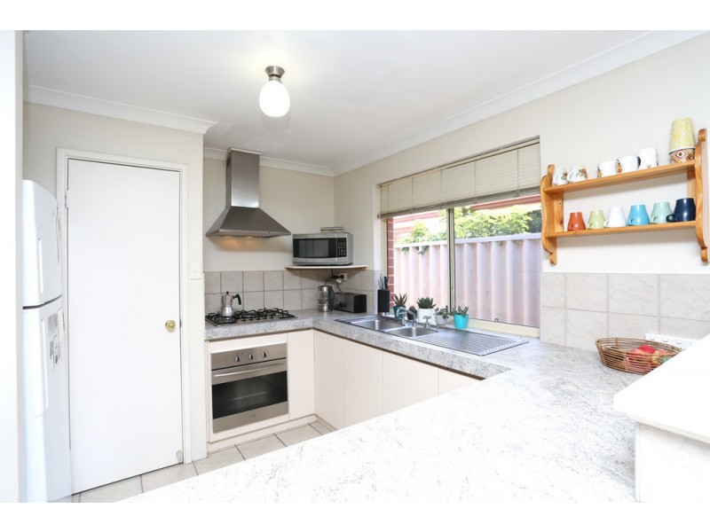 82 Upton Street, St James WA 6102