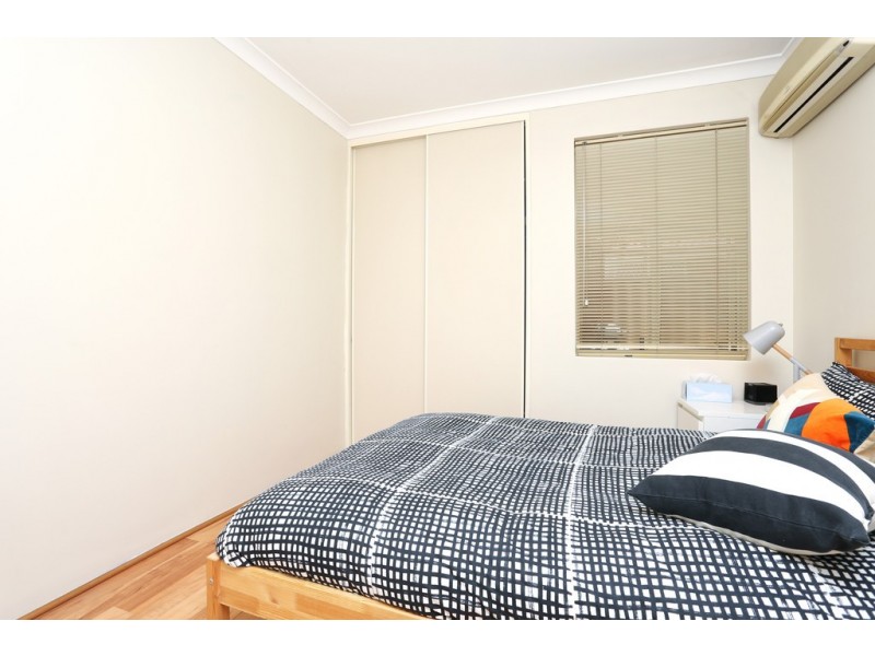 82 Upton Street, St James WA 6102