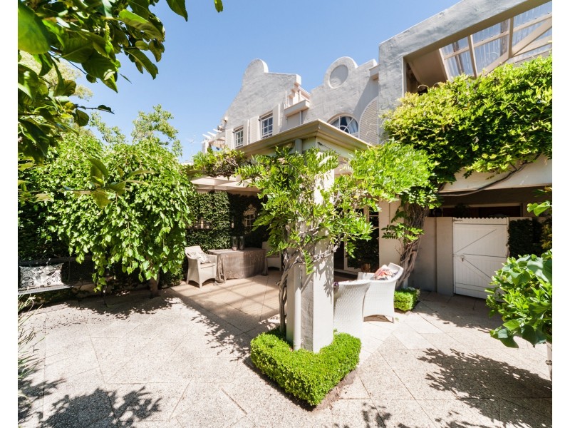 2/19 Karoo Street, South Perth WA 6151