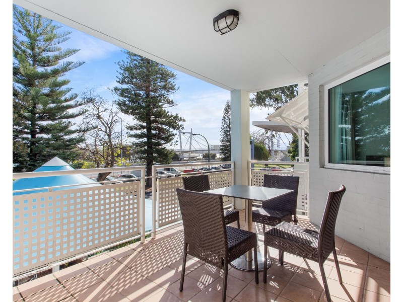 22/137 Melville Parade, Como WA 6152