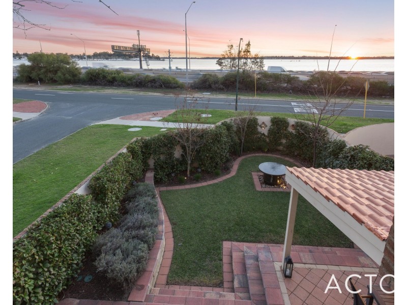 4/159 Melville Parade, Como WA 6152