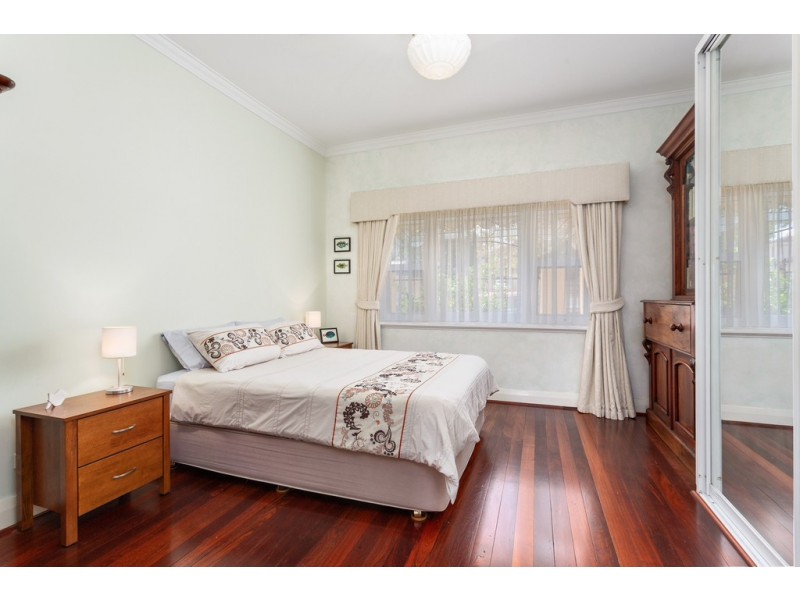 1/175 Coode Street, Como WA 6152
