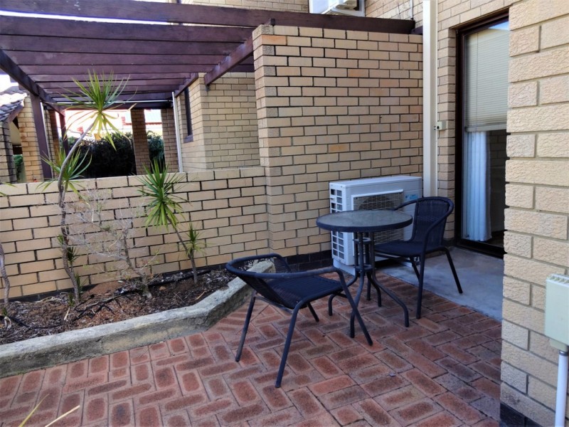 4/9 Strickland Street, South Perth WA 6151