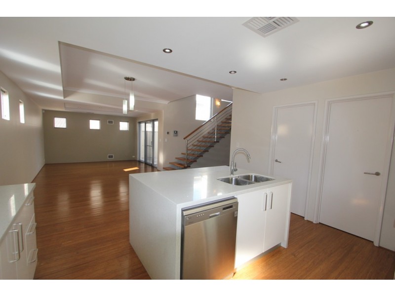 78B Edgecumbe St, Como WA 6152