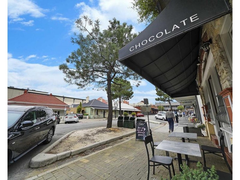 1/17 Essex Street, Fremantle WA 6160