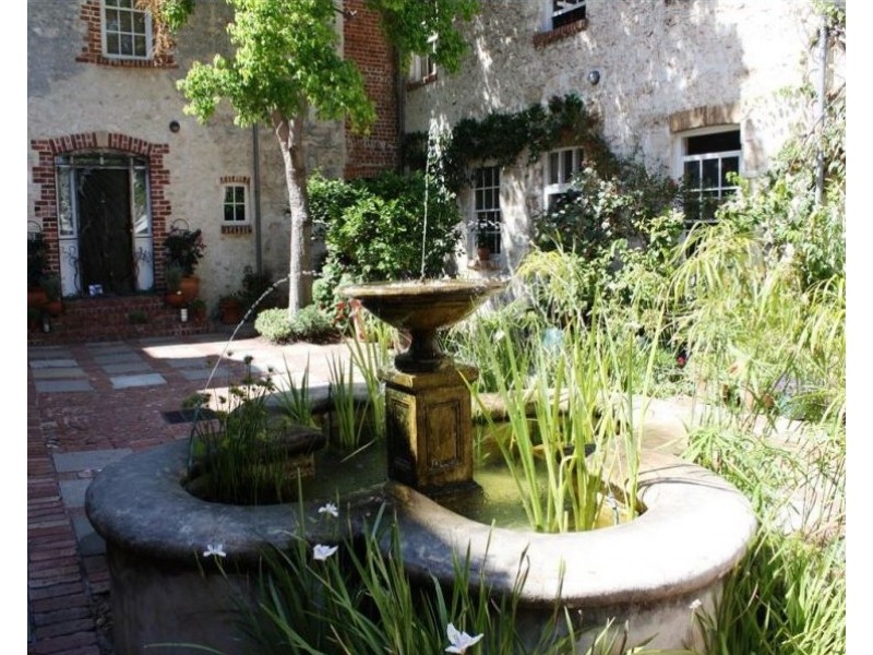 1/17 Essex Street, Fremantle WA 6160