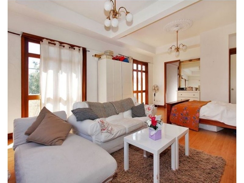 1/17 Essex Street, Fremantle WA 6160