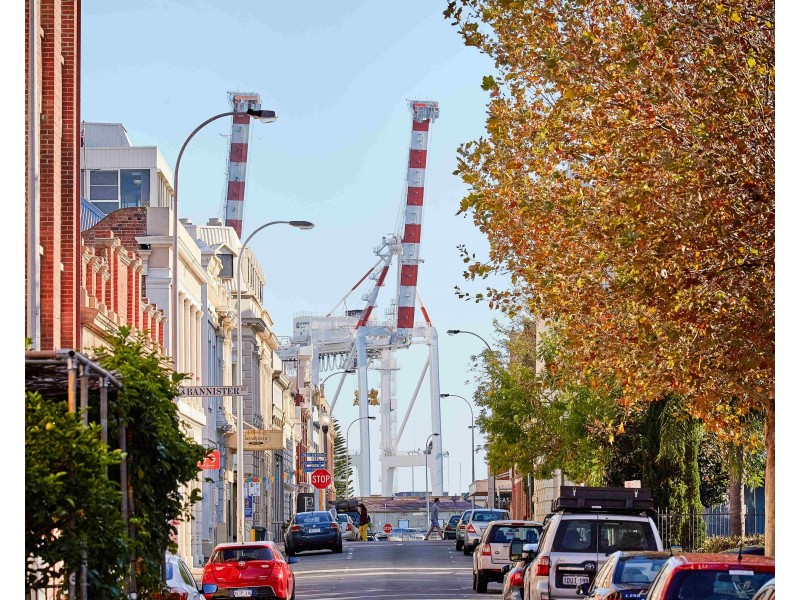 1/17 Essex Street, Fremantle WA 6160