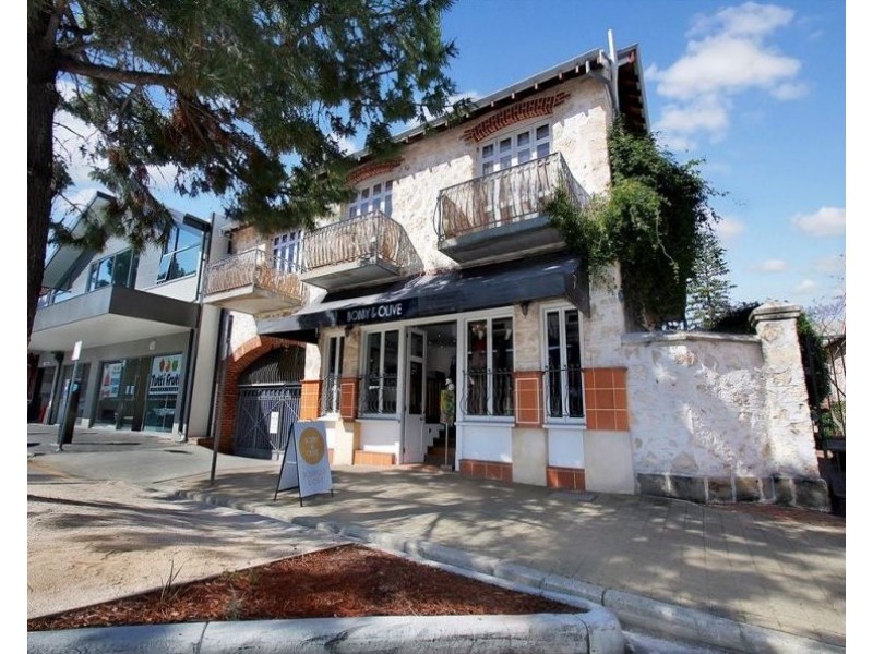 1/17 Essex Street, Fremantle WA 6160