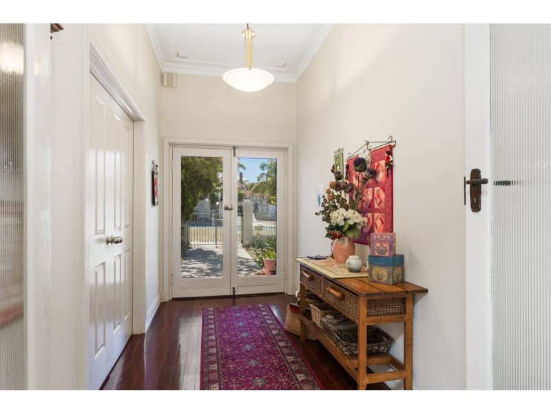 69 Hobbs Avenue, Como WA 6152