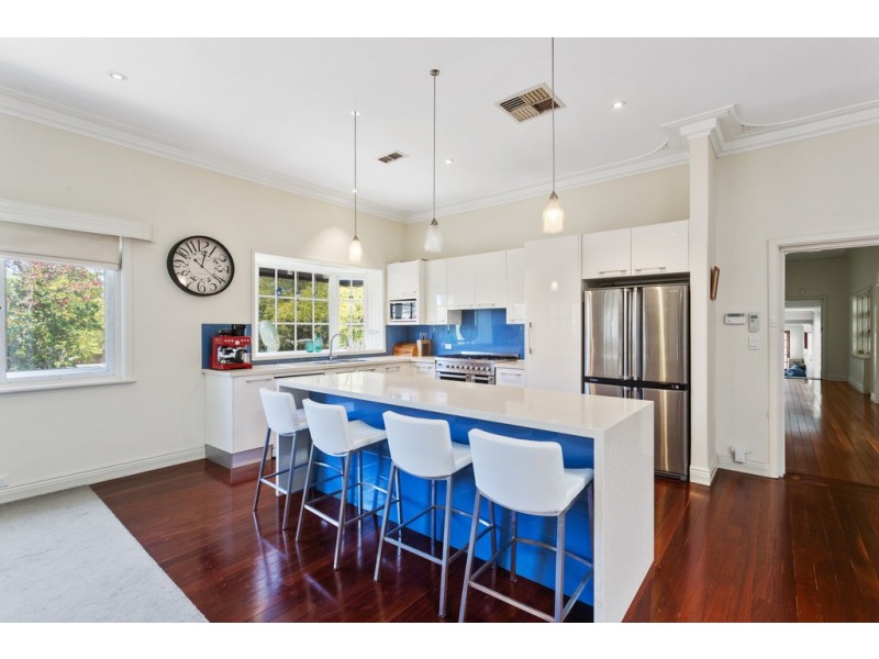 69 Hobbs Avenue, Como WA 6152