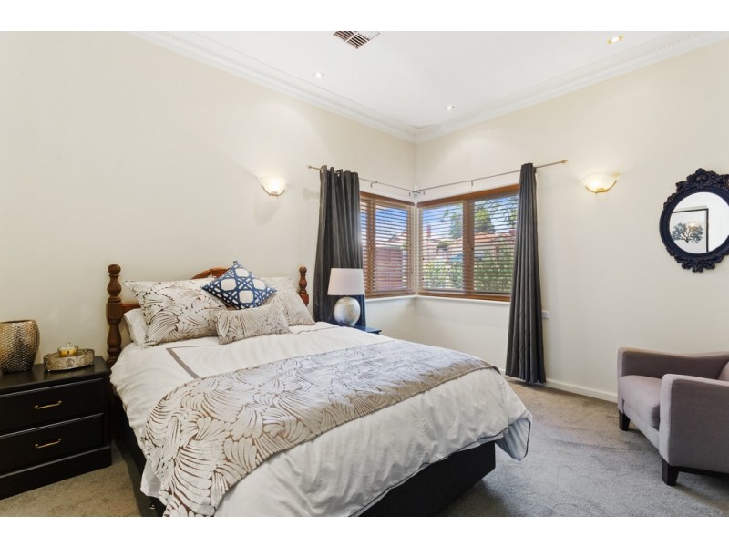 69 Hobbs Avenue, Como WA 6152