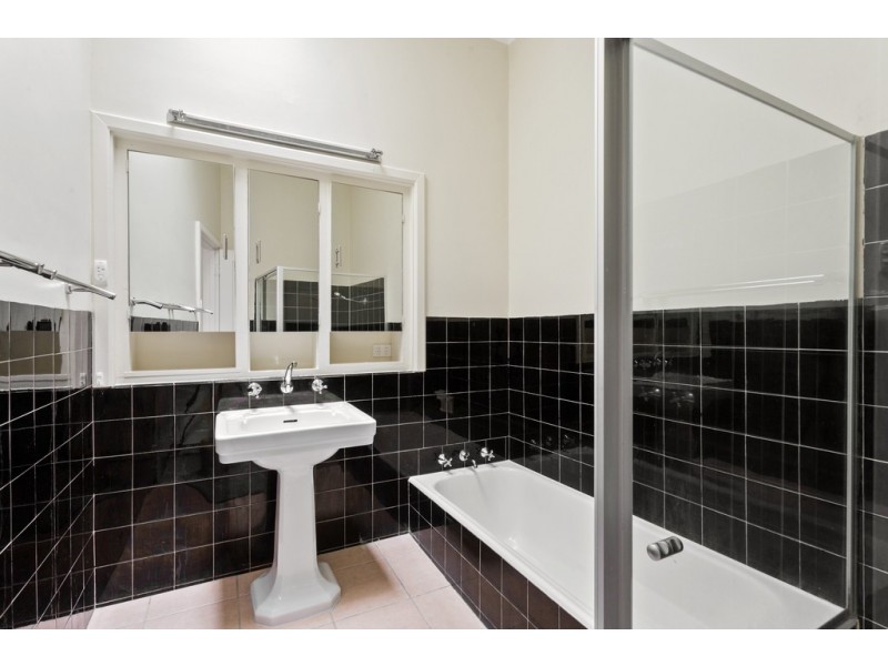 69 Hobbs Avenue, Como WA 6152