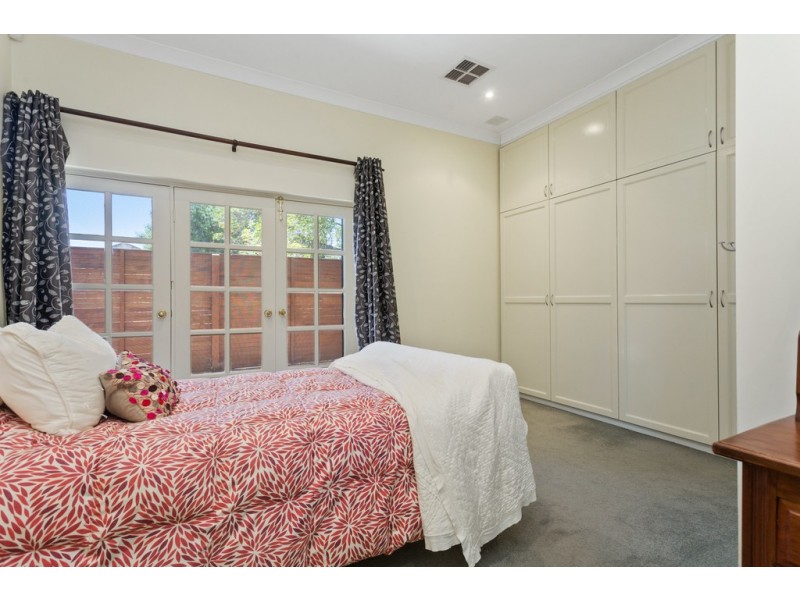 69 Hobbs Avenue, Como WA 6152