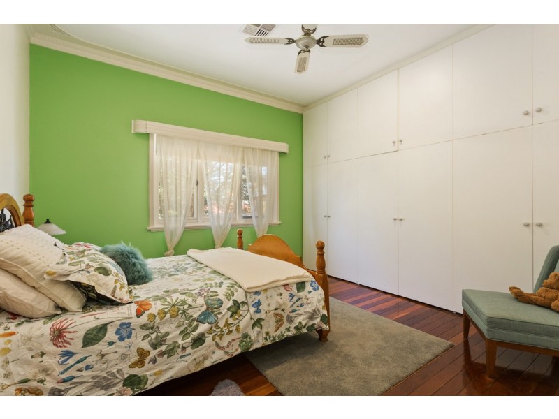 69 Hobbs Avenue, Como WA 6152