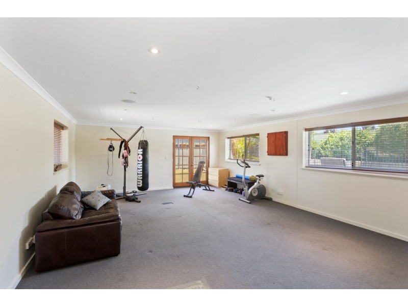 69 Hobbs Avenue, Como WA 6152