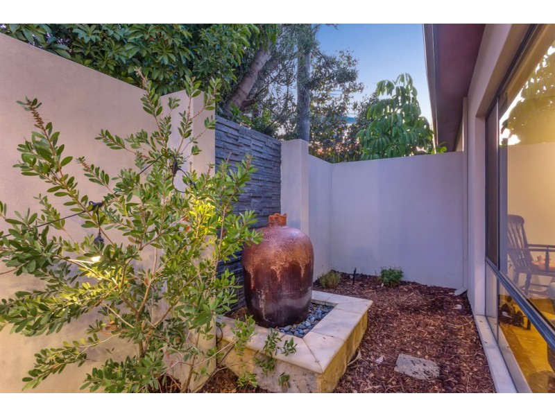 3/125 Hensman, South Perth WA 6151