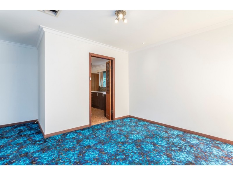 20 Regency Drive, Thornlie WA 6108