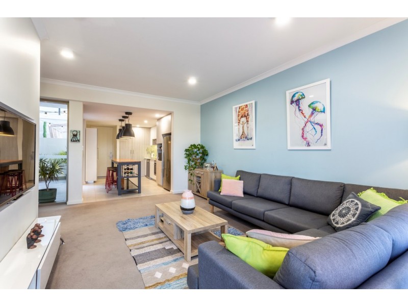 2/15 Leonard Street, Victoria Park WA 6100