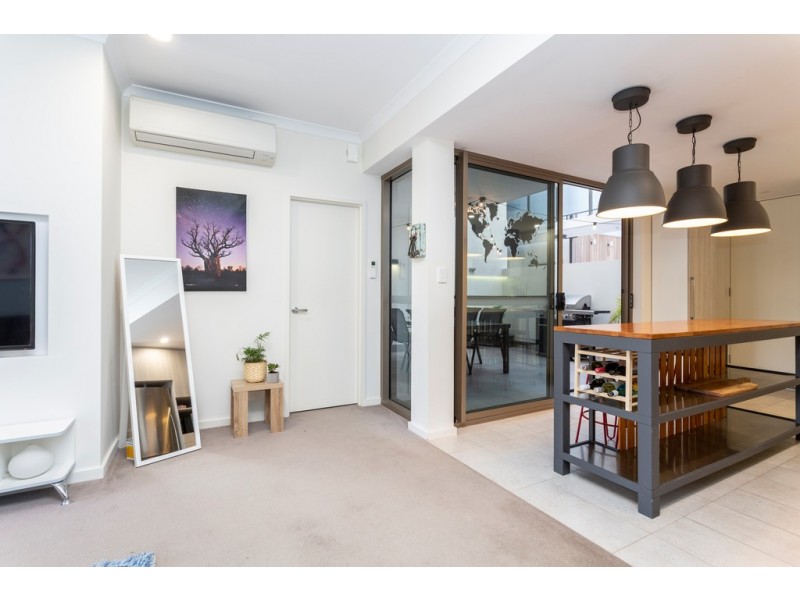 2/15 Leonard Street, Victoria Park WA 6100