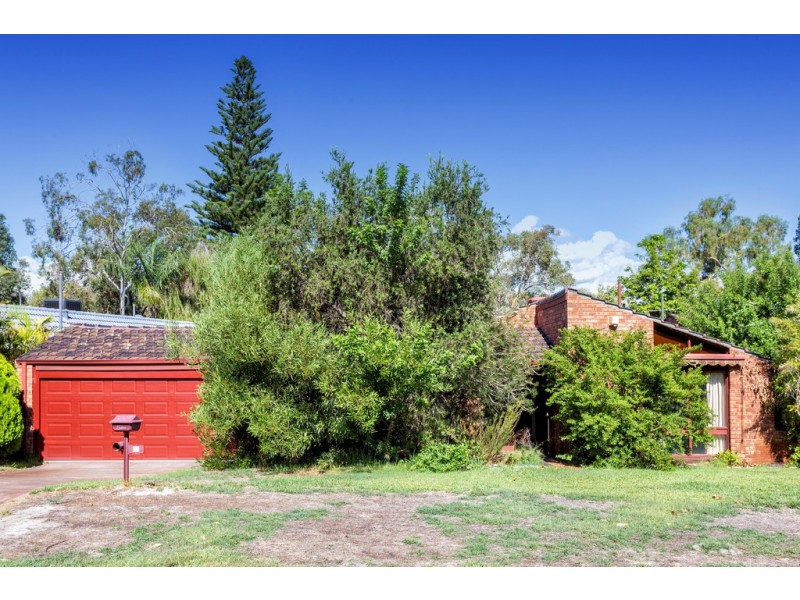 20 Regency Drive, Thornlie WA 6108