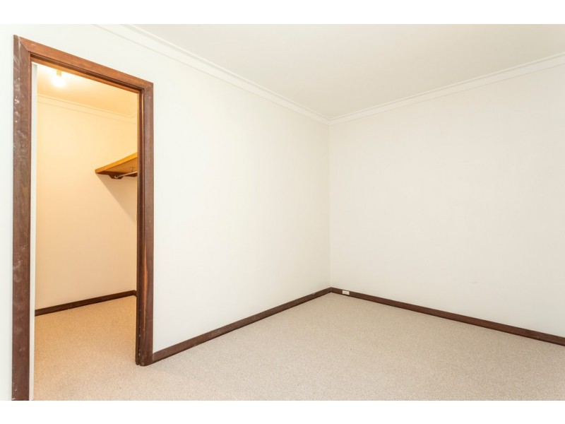 20 Regency Drive, Thornlie WA 6108