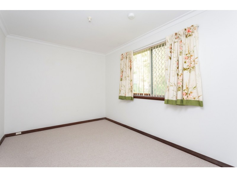 20 Regency Drive, Thornlie WA 6108