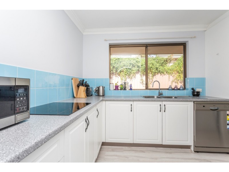 8/29 Chetwynd Way, Booragoon WA 6154