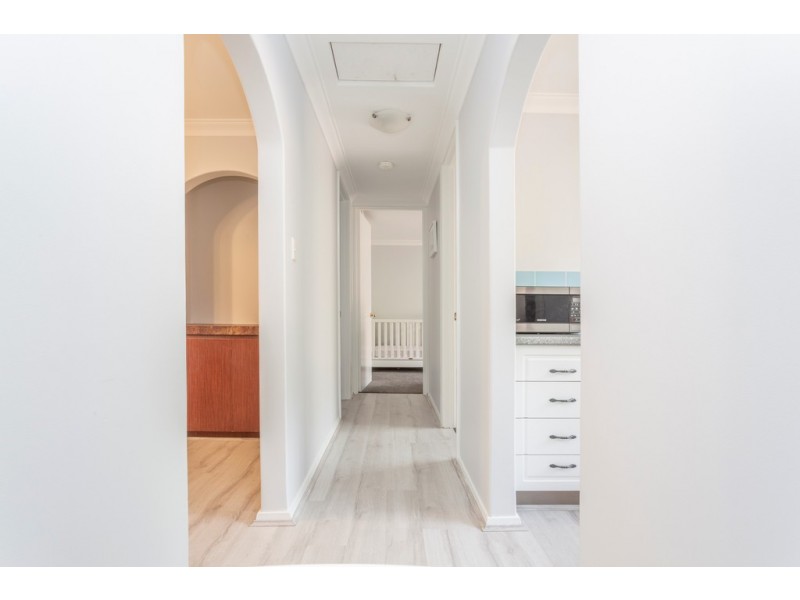 8/29 Chetwynd Way, Booragoon WA 6154