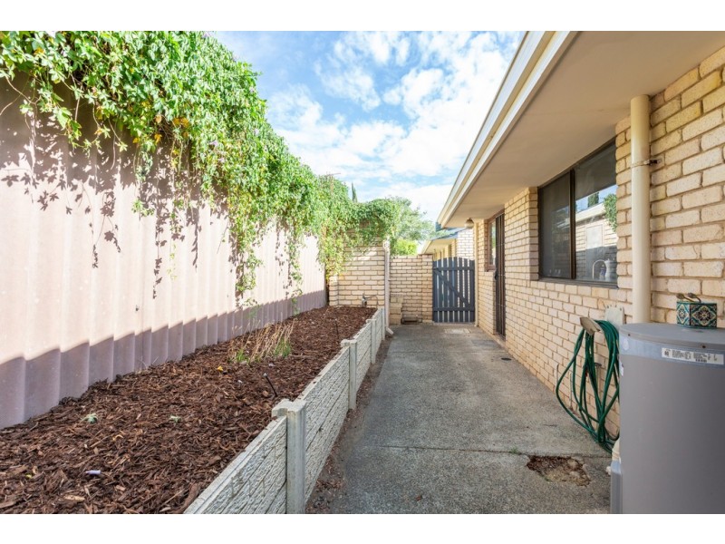 8/29 Chetwynd Way, Booragoon WA 6154