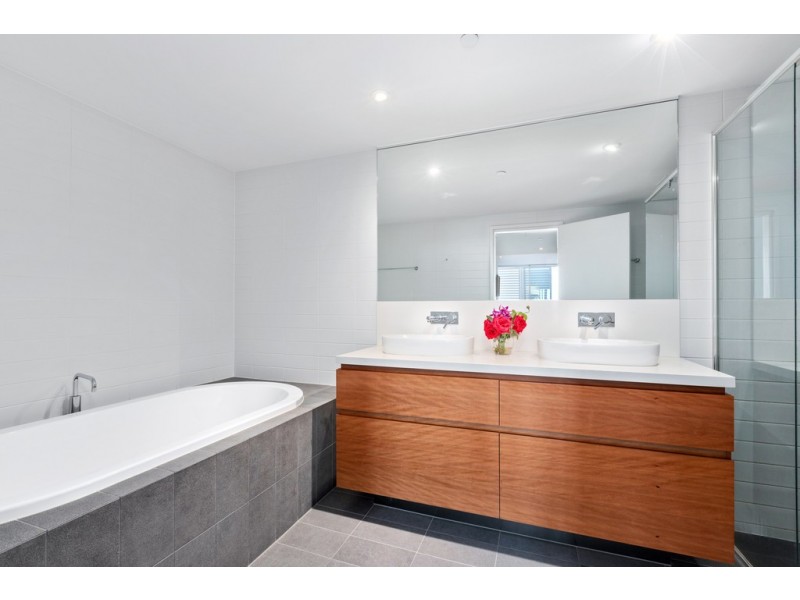 902/3 Marco Polo Drive, Mandurah WA 6210