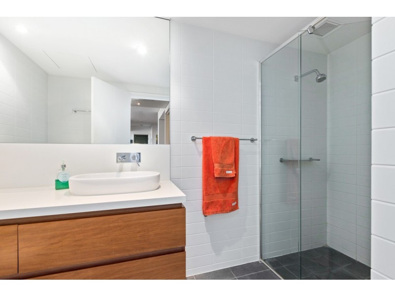 902/3 Marco Polo Drive, Mandurah WA 6210