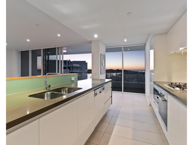 906/3 Marco Polo Drive, Mandurah WA 6210