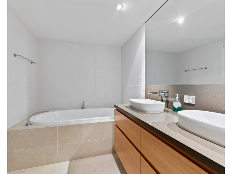 906/3 Marco Polo Drive, Mandurah WA 6210