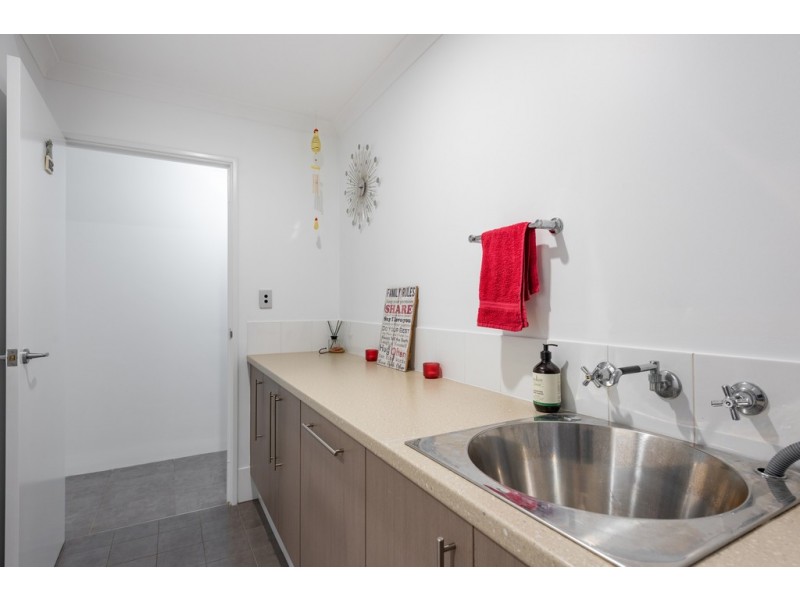 15 Halcyon Way, Atwell WA 6164