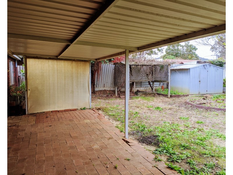 4 Passiflora Drive, Forrestfield WA 6058