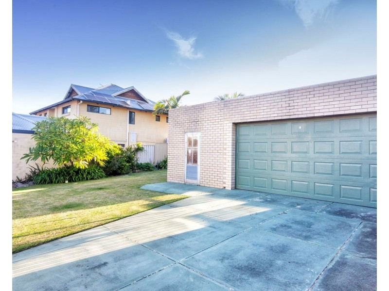 27 Wyndham Street, St James WA 6102