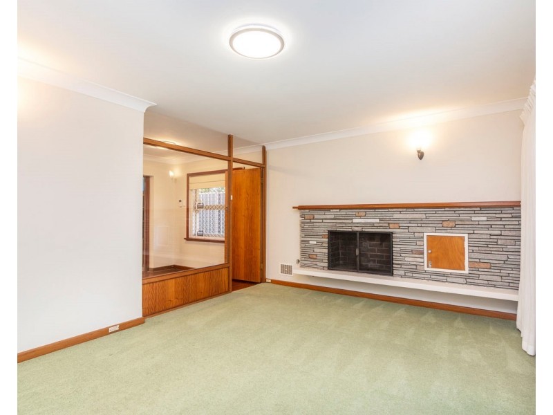 27 Wyndham Street, St James WA 6102