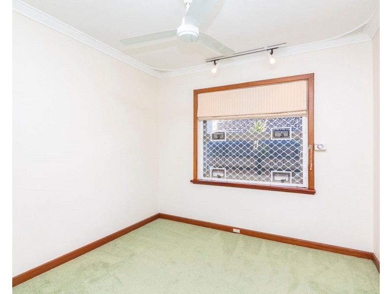 27 Wyndham Street, St James WA 6102